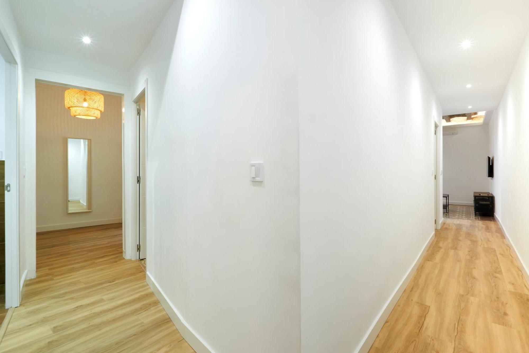 Comfortable Apartment Next To Apolo Theater 巴塞罗那 外观 照片