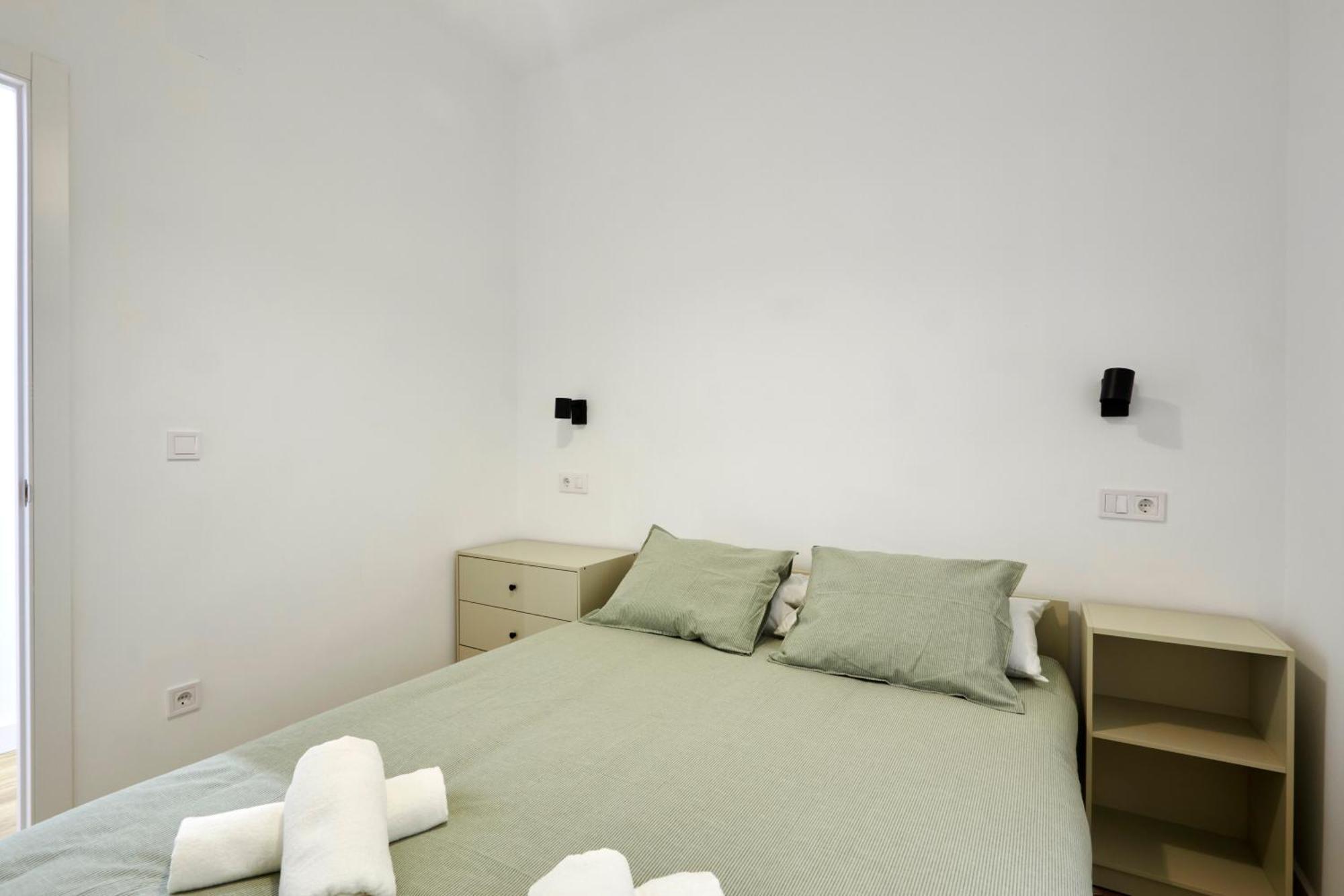 Comfortable Apartment Next To Apolo Theater 巴塞罗那 外观 照片